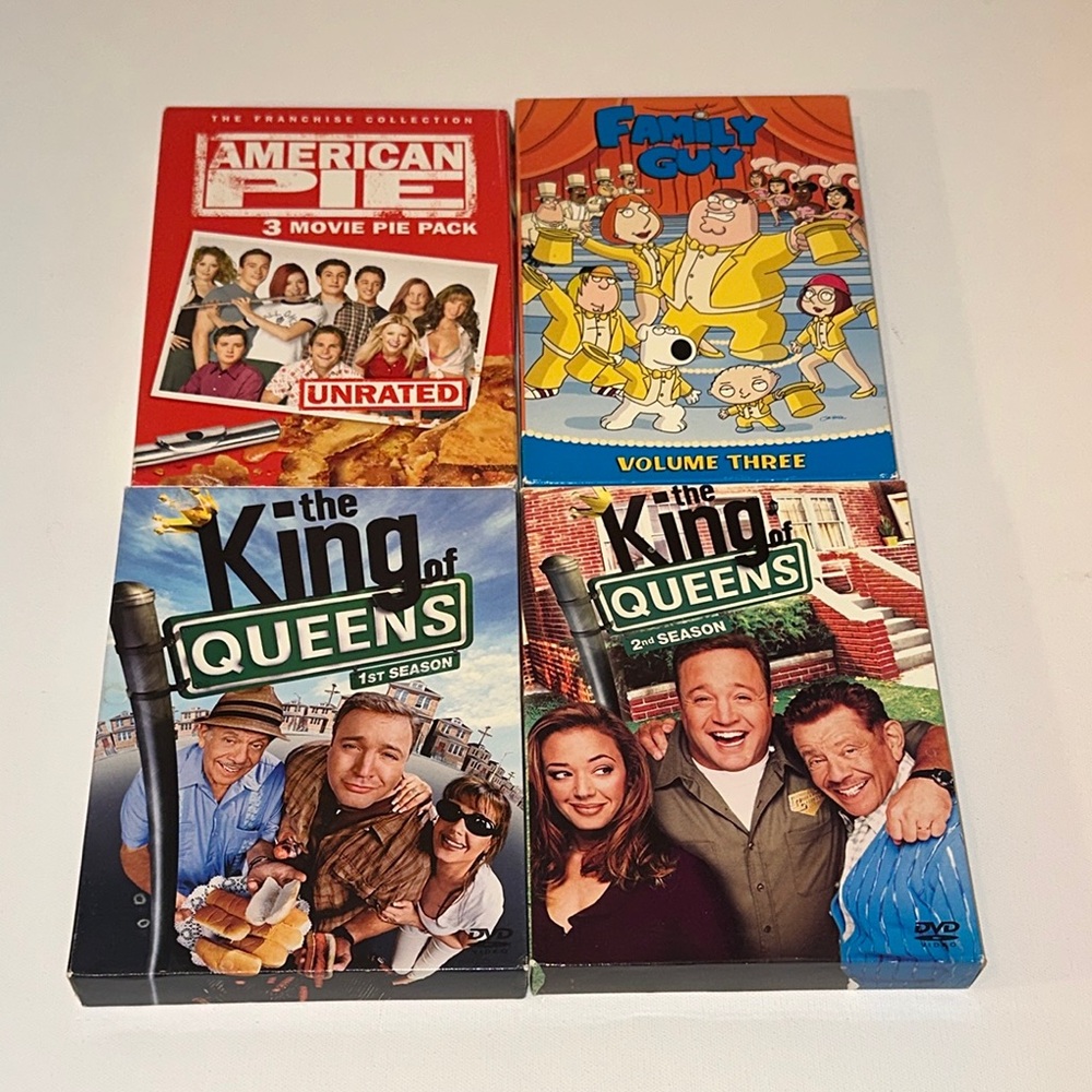 4 ASSORTED COMEDY MOVIE / TV SHOWS